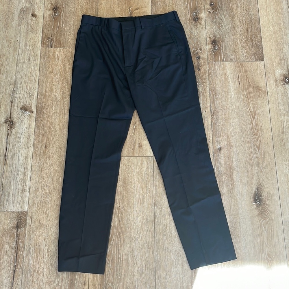 Black theory man trousers size 33